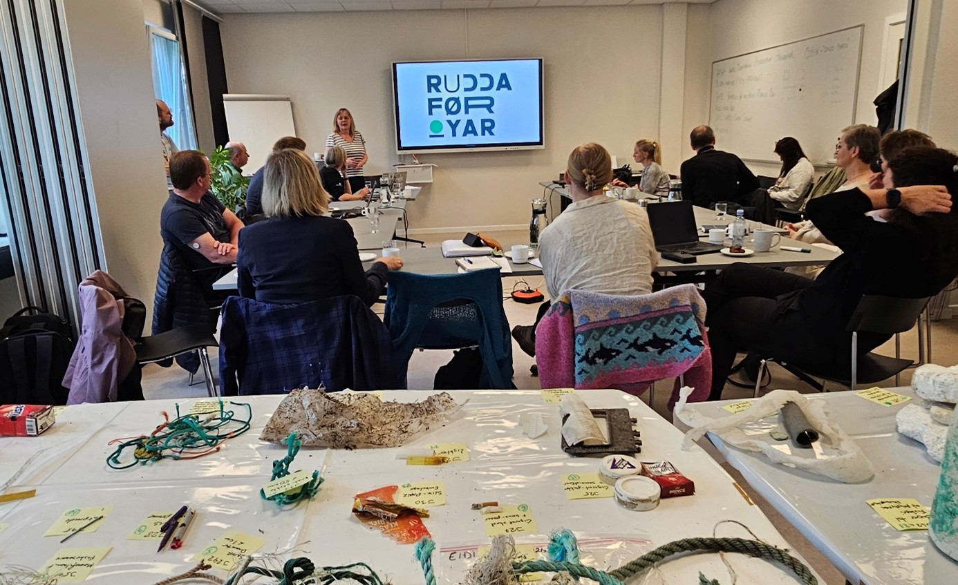 The local Faroese organization Rudda Føroyar presents its work organizing volunteer clean-up activities across the Faroe Islands.